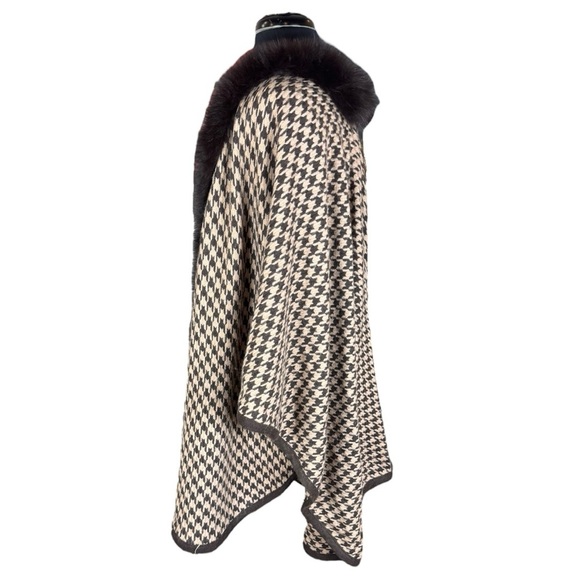 Vintage Mitchie’s Fox Fur Trim Wool Blend Houndstooth Cape – One Size Fits Most - Picture 2 of 4